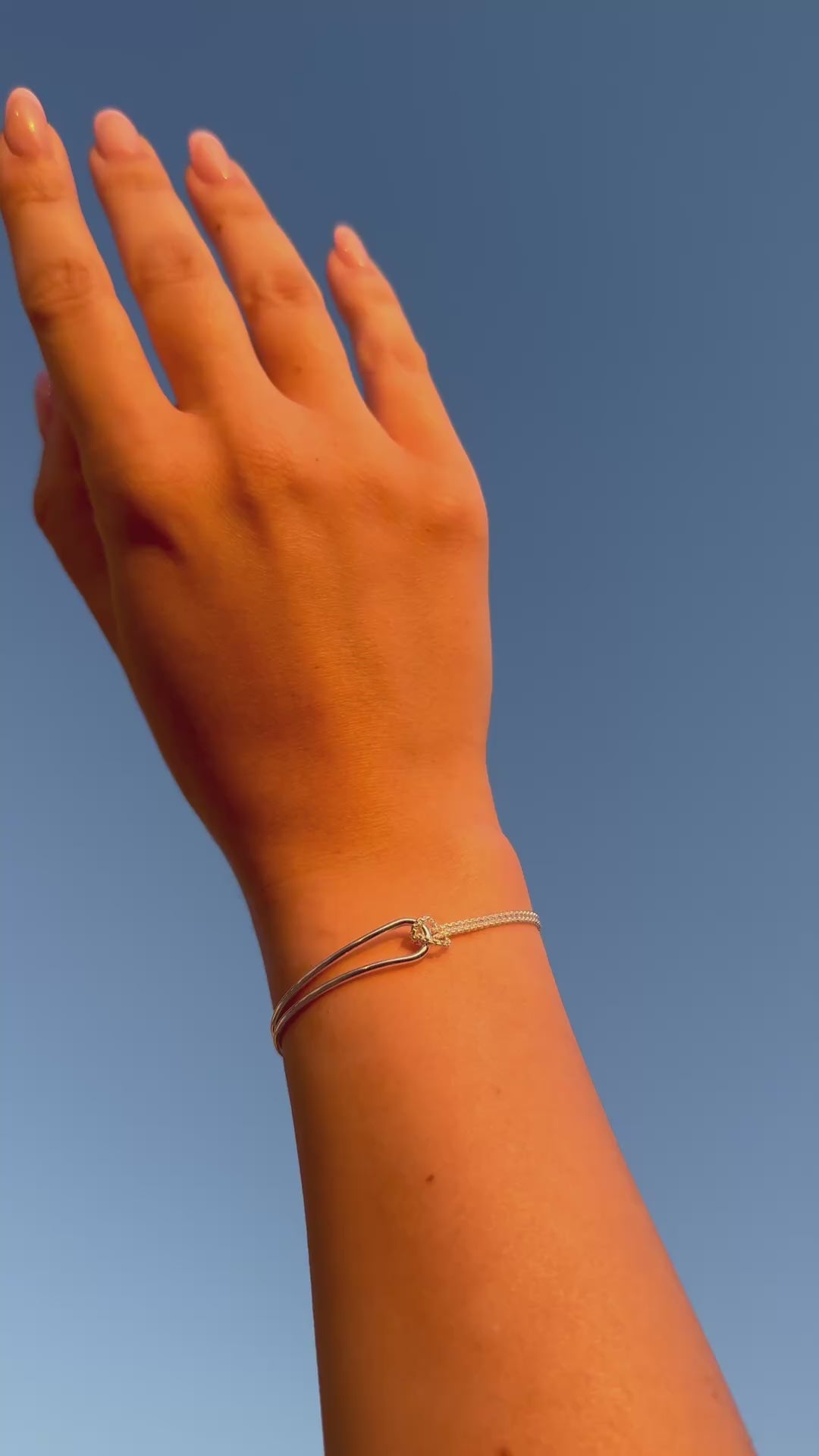 The Love Knot - 925 Sterling Silver Bracelet